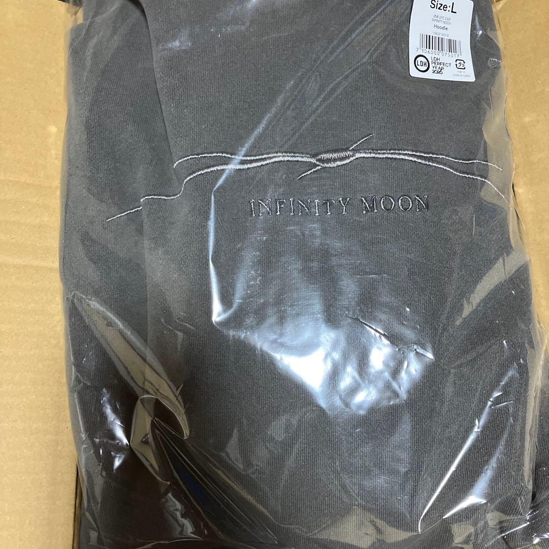 INFINITY MOON HOODIE サイズL ØMI パーカー ツアー INFINITY MOON HOODIE サイズL ØMI パーカー ツアー - メルカリ