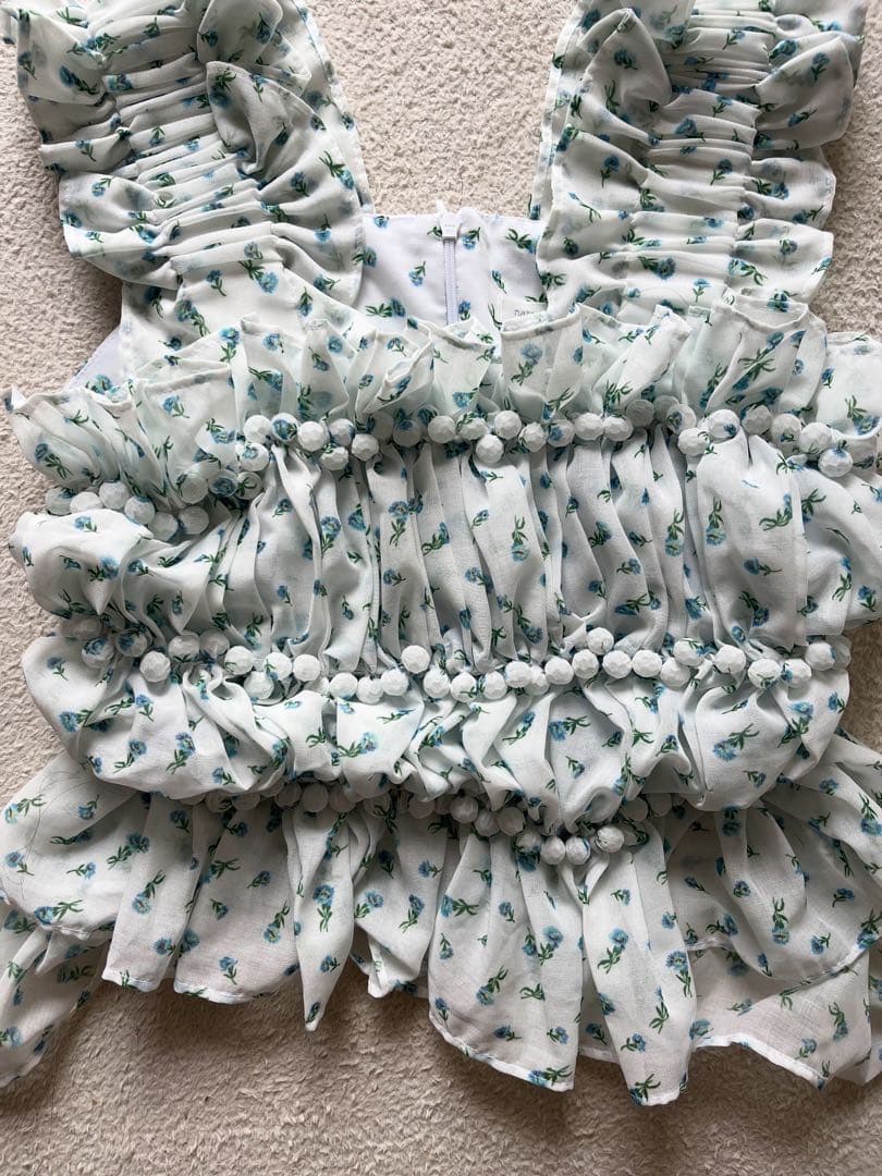 natsumi osawa トップス