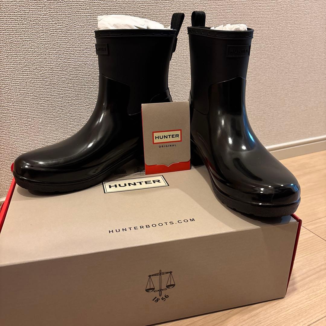 新品HUNTER ブラック ローヒールバイカーグロス オリジナル トール グロス レイン ブーツ - ブラック