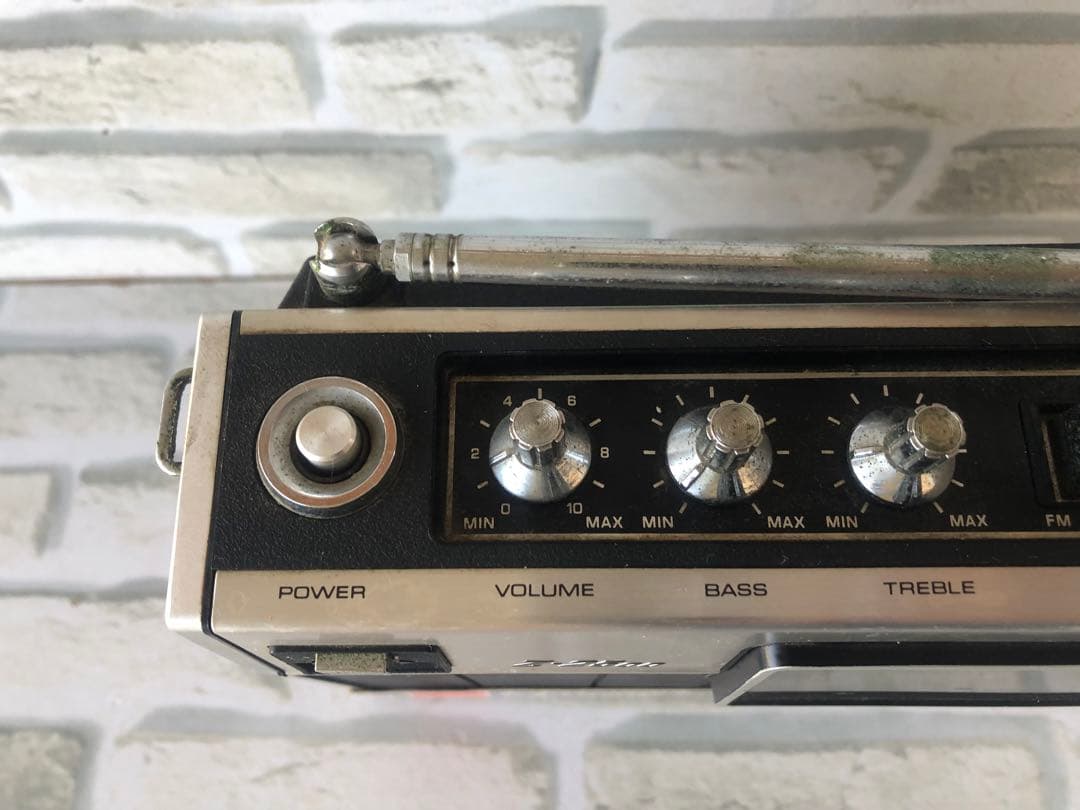 SHARP/シャープ ポータブルラジオ Z-2500 FY-72J(A39) - メルカリ