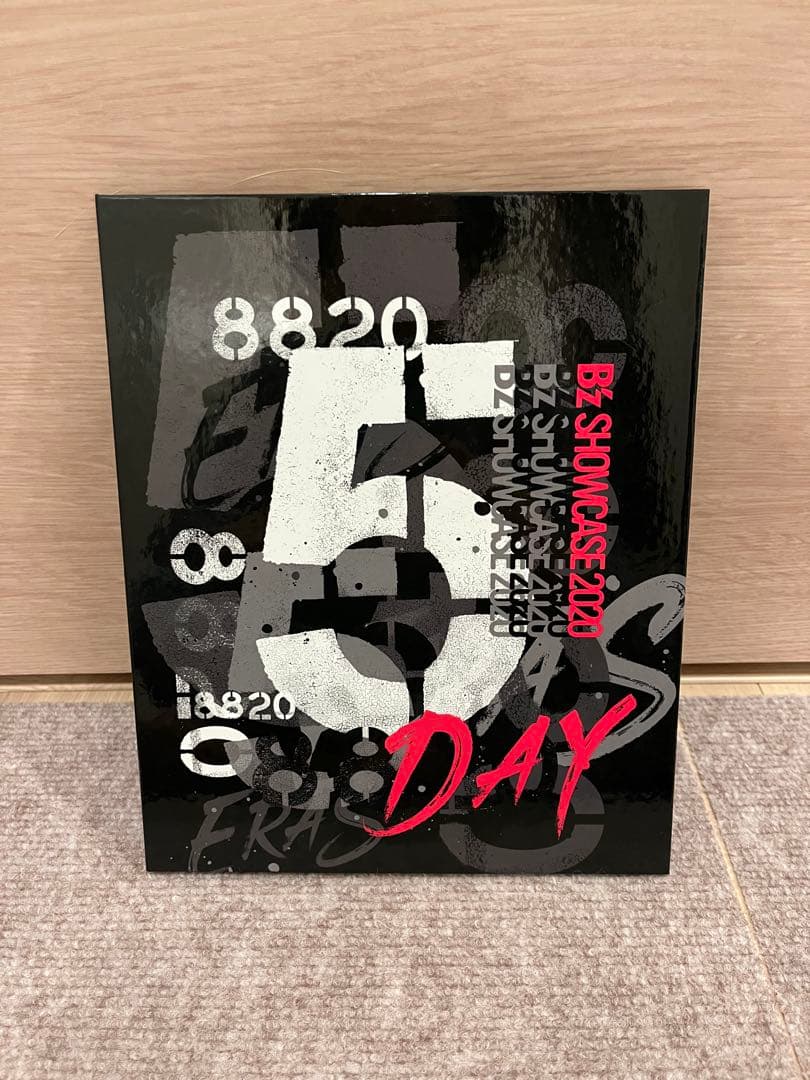 ミュージック DVD B'z SHOWCASE 2020-5 ERAS 8820 B'z SHOWCASE 2020 -5 ERAS 8820-Day1 (DVD) : B'z | HMV&BOOKS online