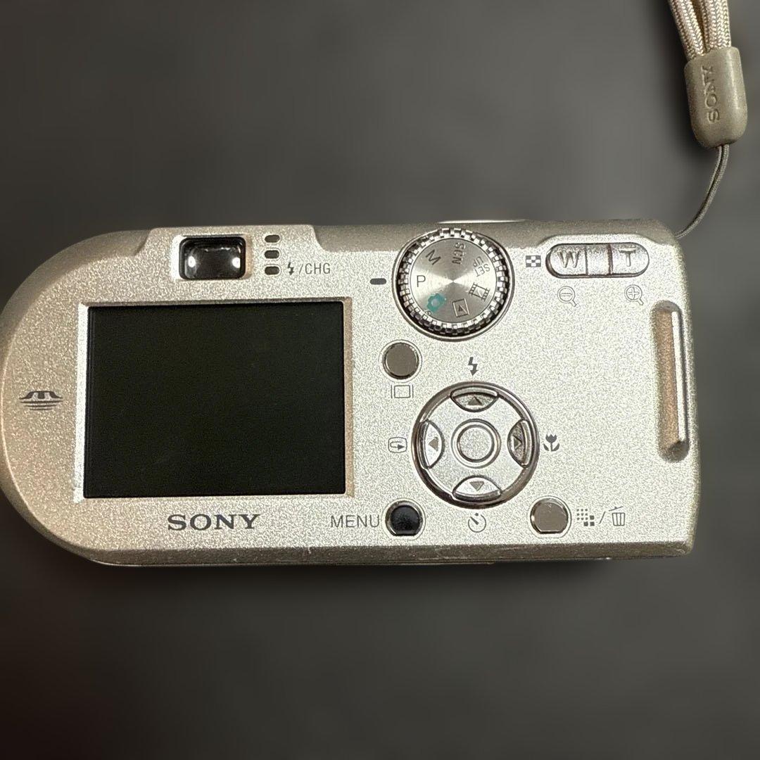 デジタルカメラ SONY Cyber-shot DSC-P150 7.2MP