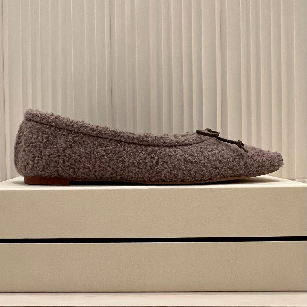 未使用✨chembur チェンバー フラットシューズ ボア 23h 23.5 - メルカリ