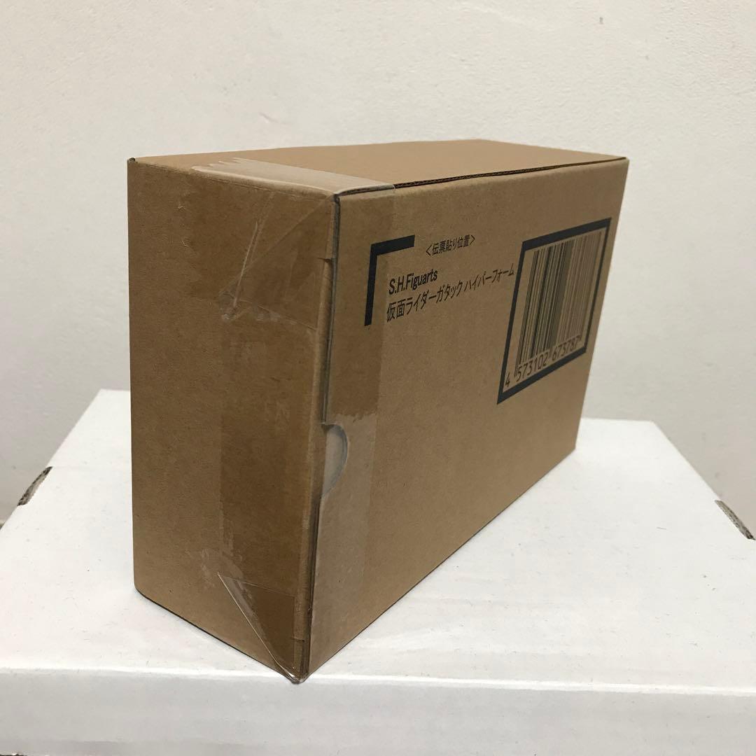 S.H.Figuarts 真骨彫　仮面ライダーガタック ハイパーフォーム