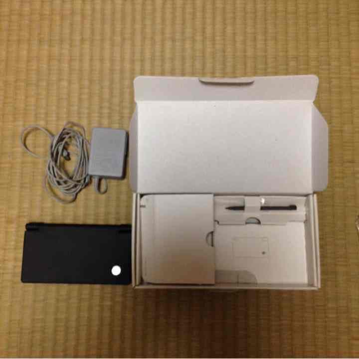 任天堂 DSi 任天堂 ニンテンドーDSi ブラック 価格比較 - 価格.com