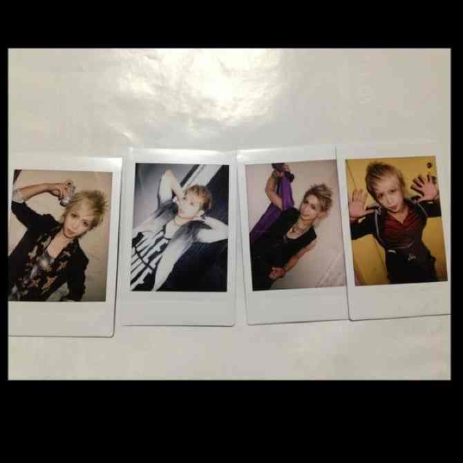 ν NEU タクミ ヒィロ チェキ - メルカリ