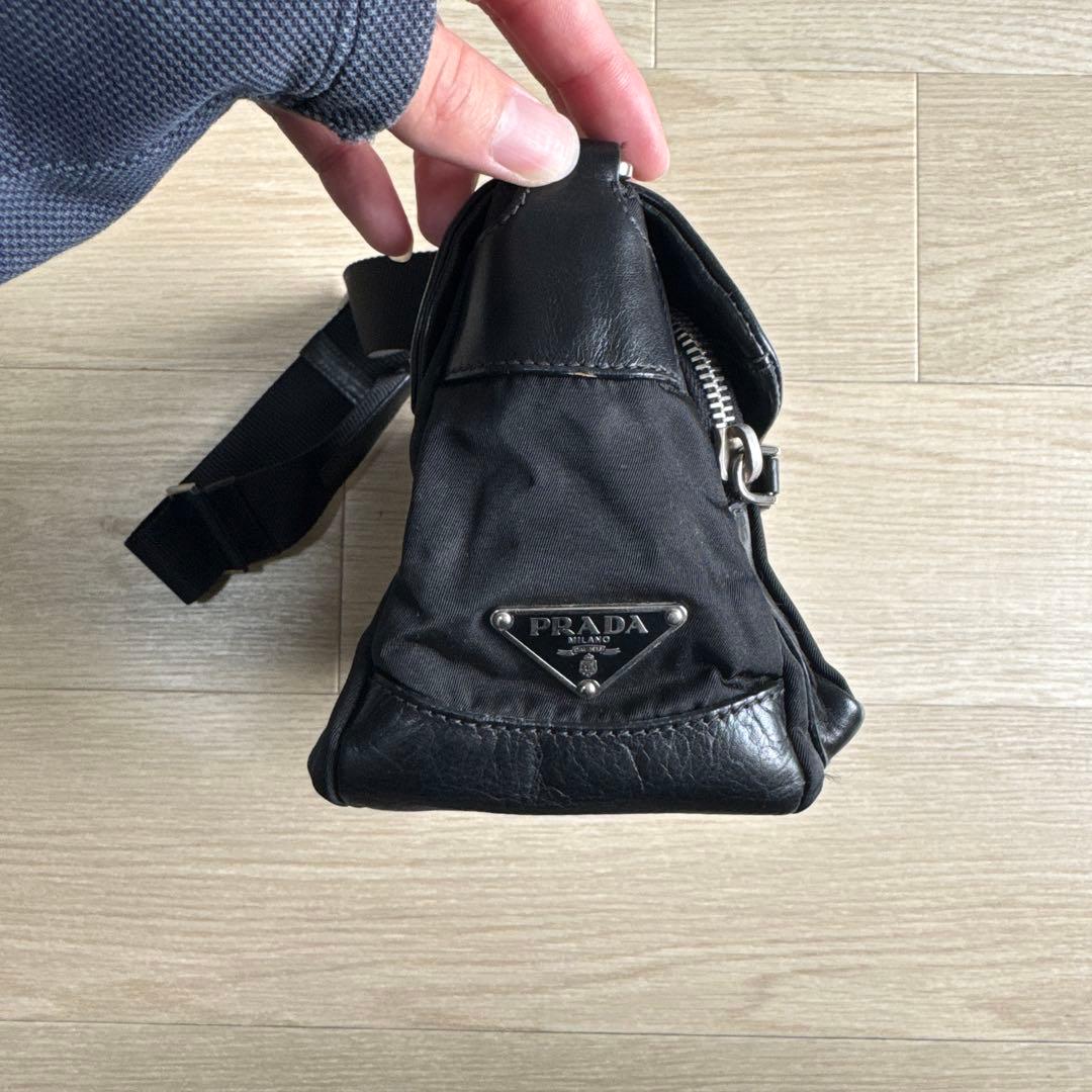prada レザー ショルダーバッグ トライアングル y2k archive - メルカリ