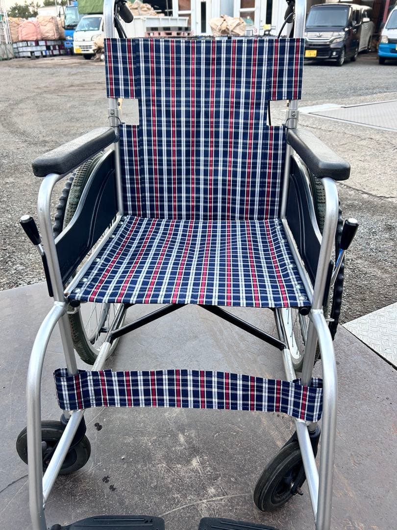 日進医療器 NISSIN NEO-1 自走式車椅子 ノーパンク 取扱説明書付 日進医療器】自走式車椅子 NEO-1 ｜車いすの格安通販【車椅子卸センター】