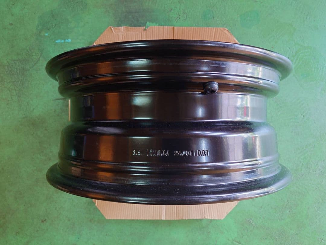 美品 ②ジムニーシエラJB74黒 16 デイトナスチールホイール 2/2