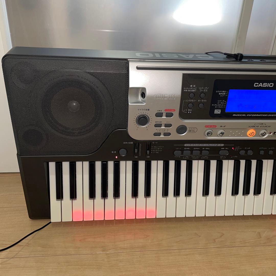 希少上位モデル美品 CASIO LK-301 BB 光ナビゲーション キーボード