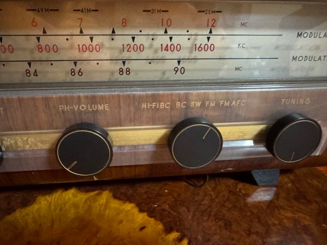 昭和レトロVictor真空管ラヂオR-703傷多数ジャンク通電OK - メルカリ