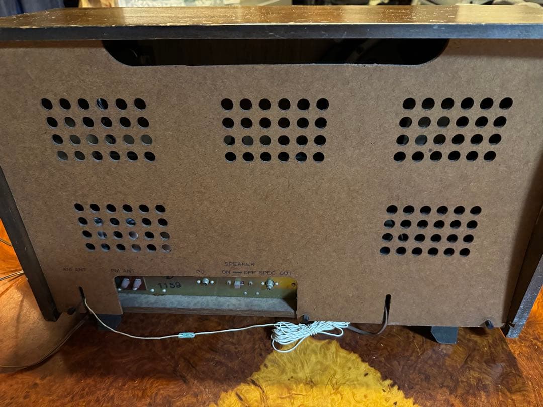 昭和レトロVictor真空管ラヂオR-703傷多数ジャンク通電OK - メルカリ