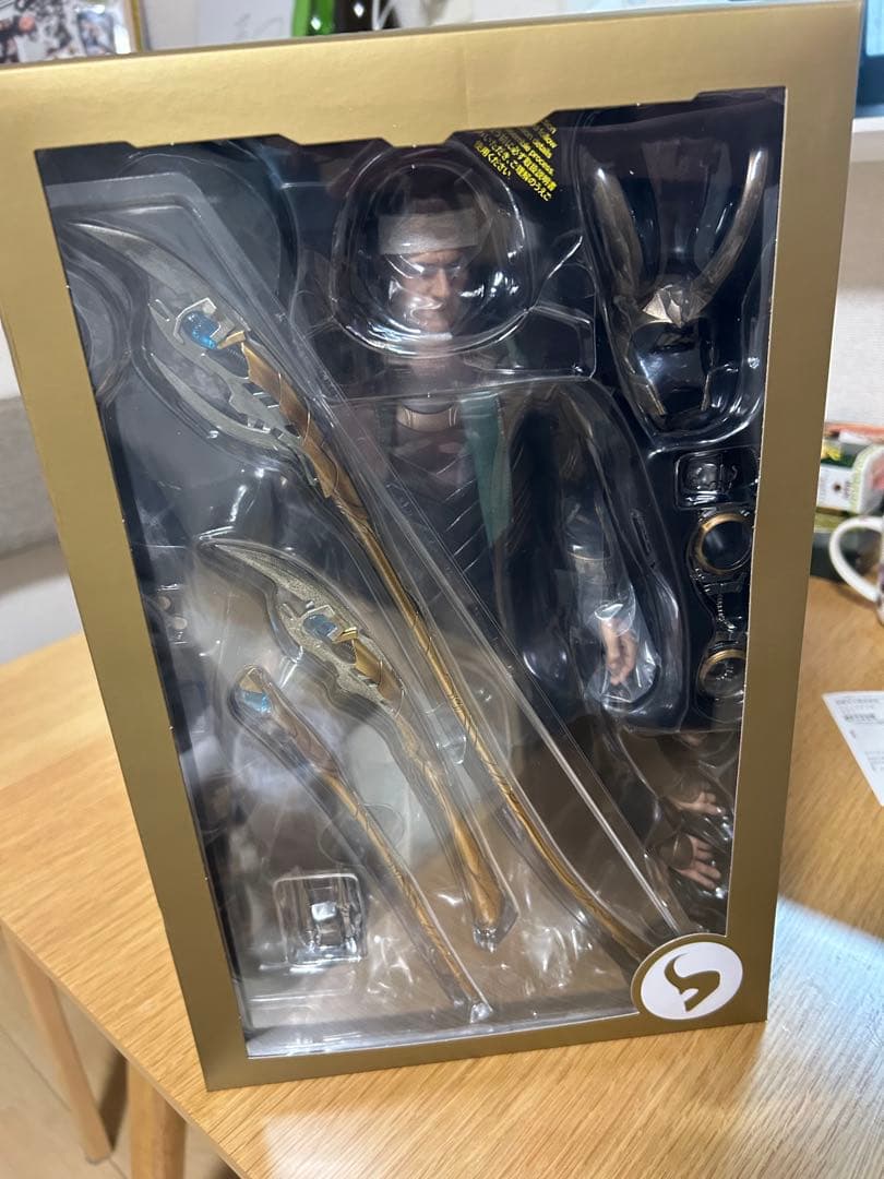 ホットトイズ ロキ 直筆サイン入り アベンジャーズ エンドゲーム