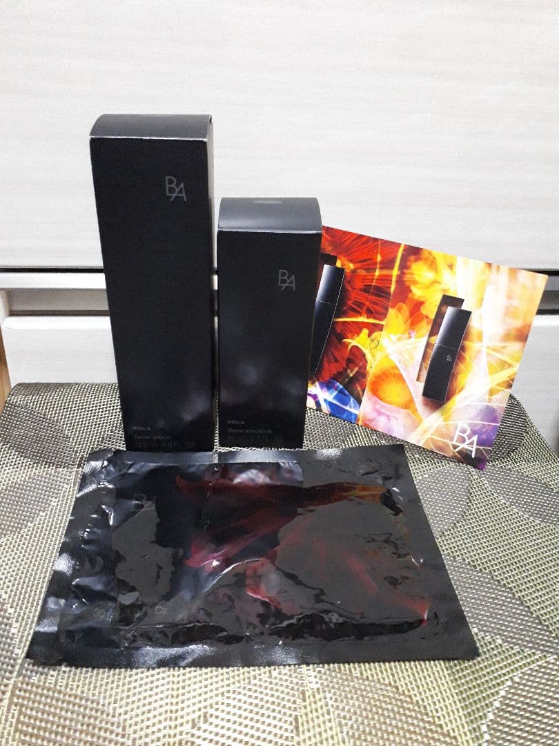 【POLA/ B.A ローションN & ミルクN セット (リフィル)マスク付】 B.A プレシャスギフトコレクション L/F(ローション 本品セット): 商品