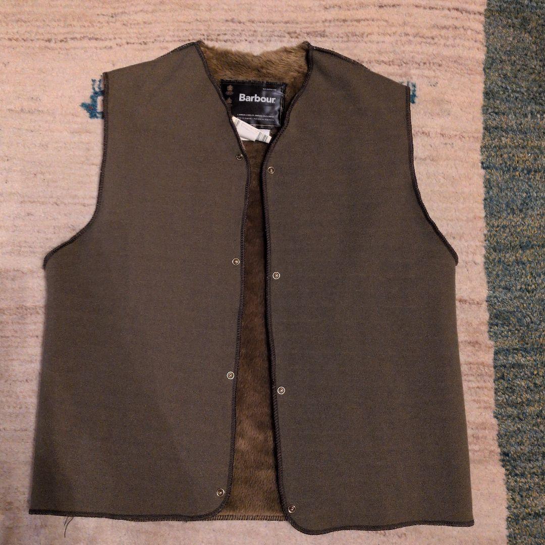 Barbour ベスト　英国製　美品 Barbour別注ベスト Barbour（バブアー） コート ジャケット 「再入荷