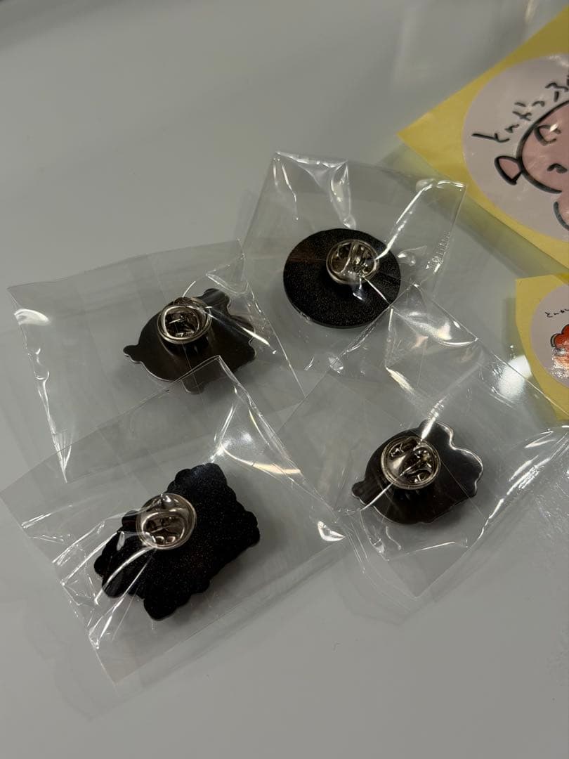 EXPO2025 大阪関西万博 とんかつ乃ぐち ピンバッジ 4個 シール3枚