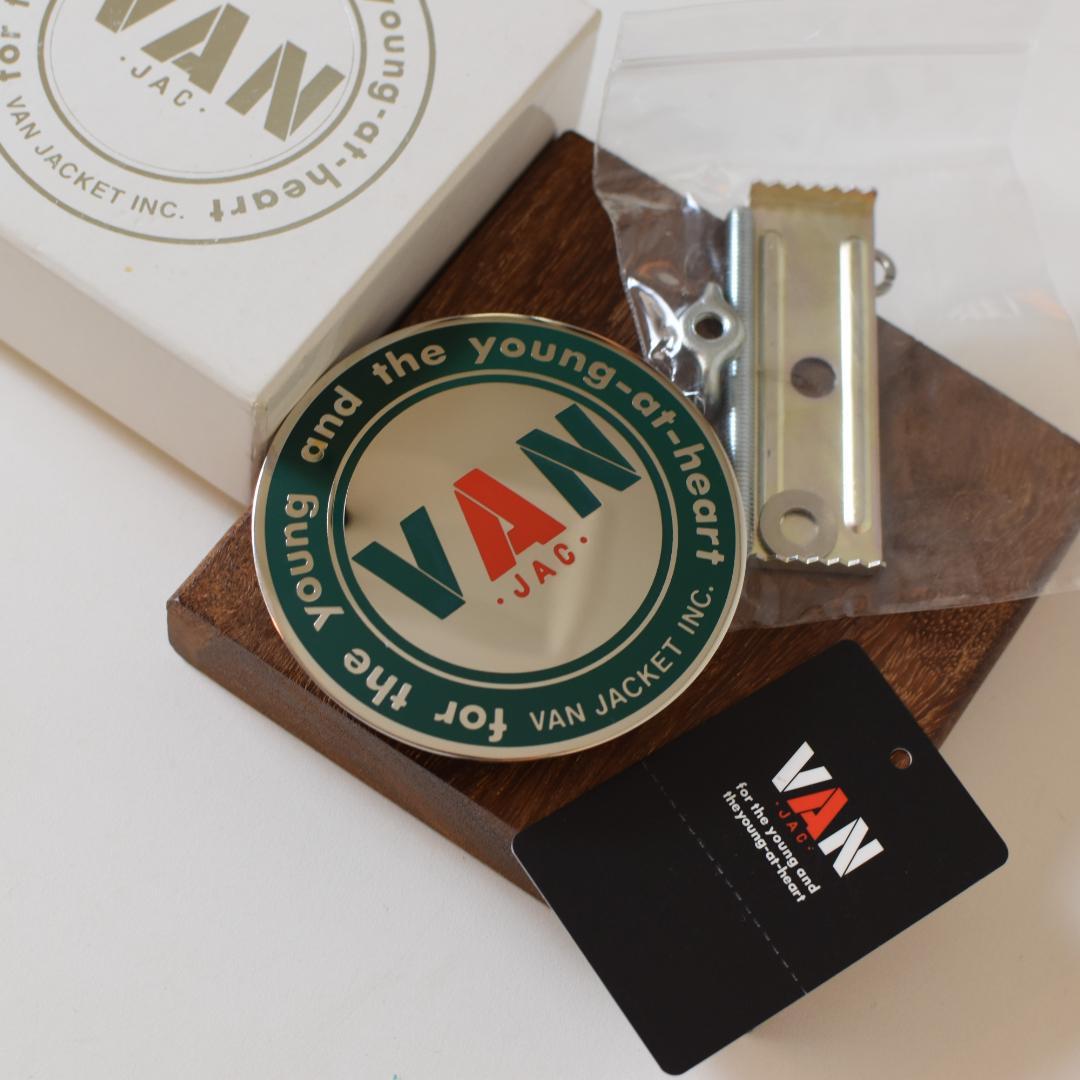 ◇VAN◇ VAN JACKET INC カーグリルバッジ カーバッジ - メルカリ