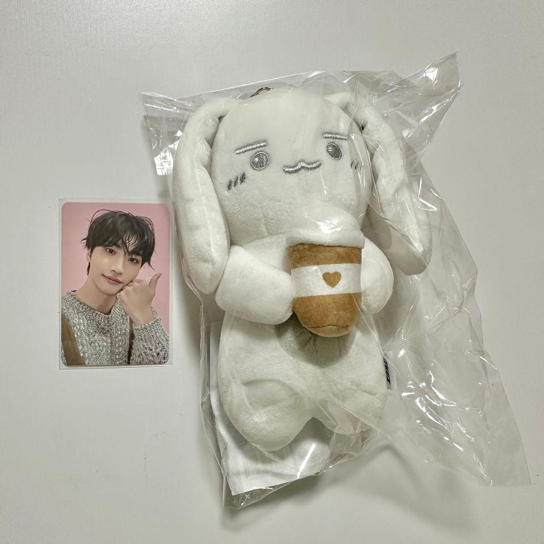 ATEEZ ソンファ シルバニ CUP SLEEVE KEYRING トレカ付き - メルカリ