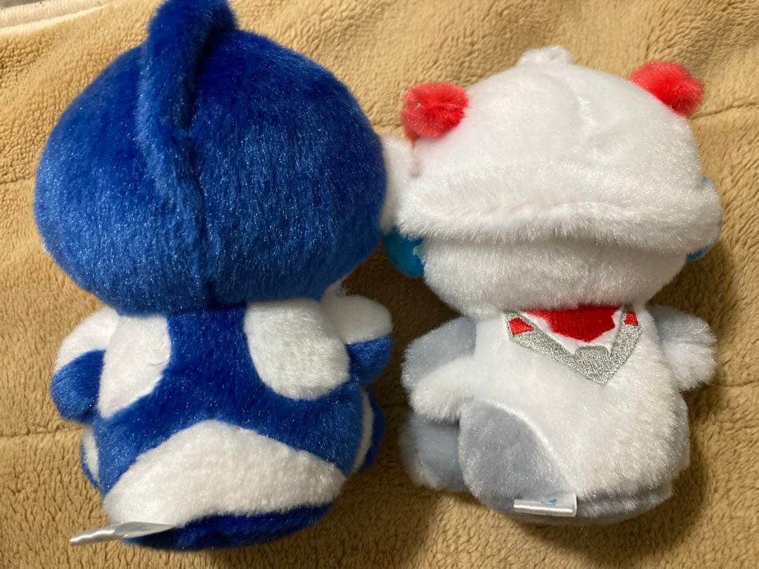 ウルトラマン ふわふわおすわりぬいぐるみ コスモス エックス - メルカリ