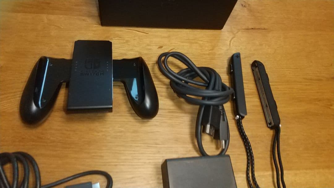 Nintendo Switch 本体 赤/青 Joy-Con付き ジャンク品の通販はau PAY