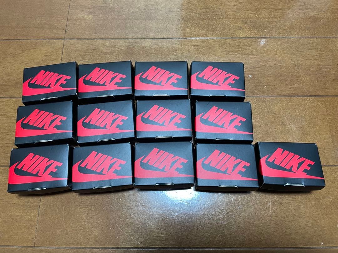 NIKE スニーカーガチャ 13種 - メルカリ