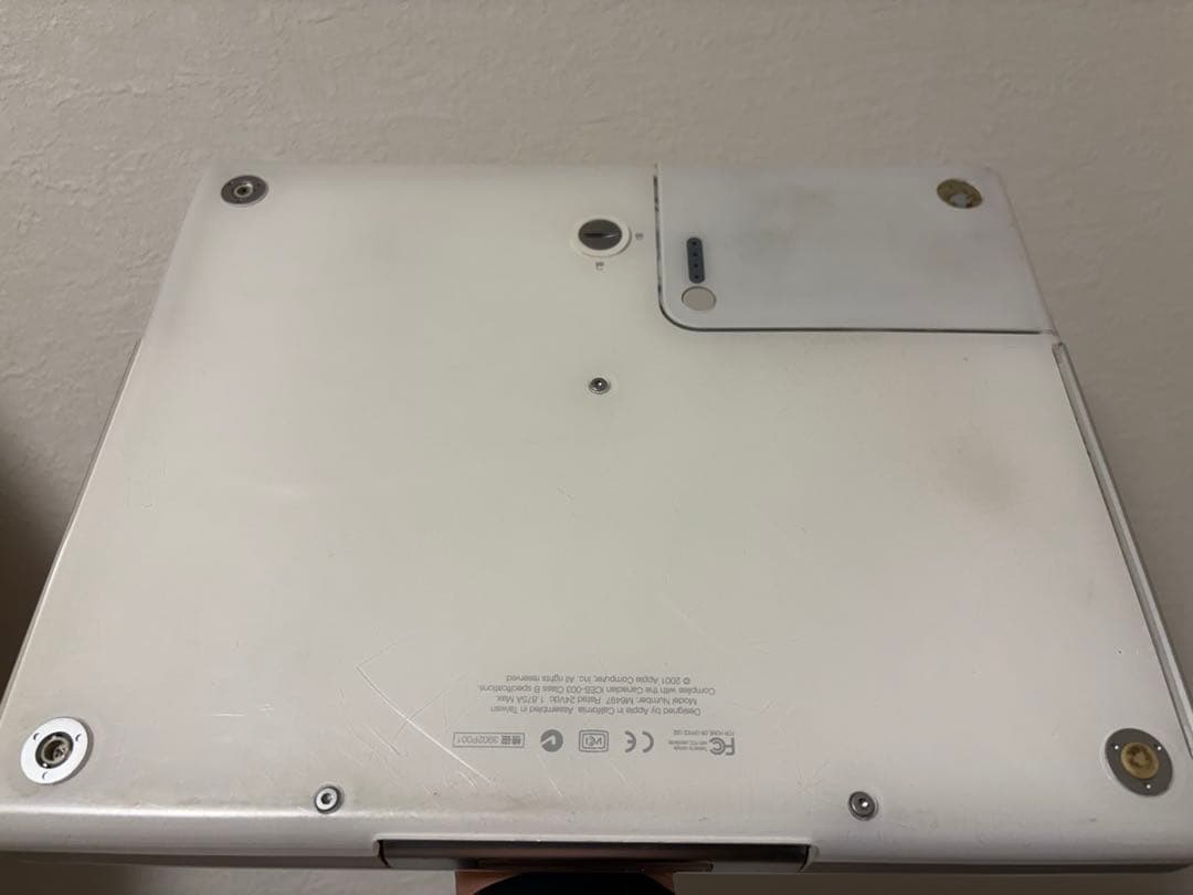 Apple iBook M6497本体 ACアダプター・インストールディスク付き