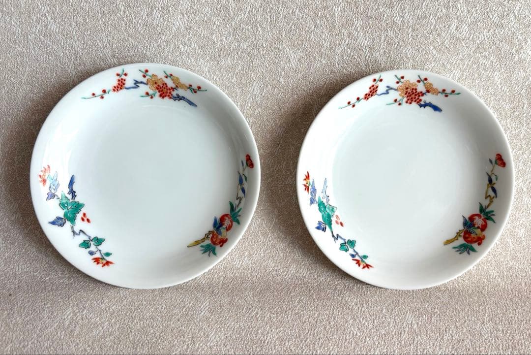 人間国宝 十三代 酒井田柿右衛門 錦 花実文皿 有田焼 共箱 重要無名