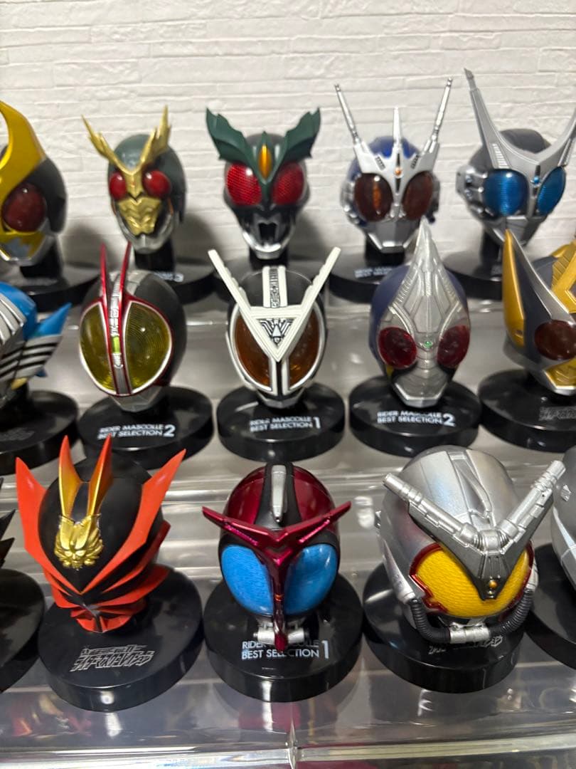 仮面ライダーマスクコレクションまとめ売り - メルカリ