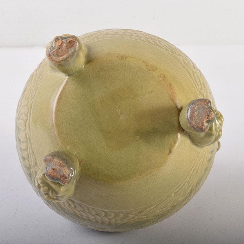 中国 龍泉窯 青磁 三つ足 神獣口水注瓶 C 7054 - メルカリ