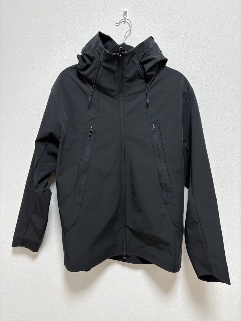 DESCENTE ALLTERRAIN ソフトシェルジャケット “CREAS”