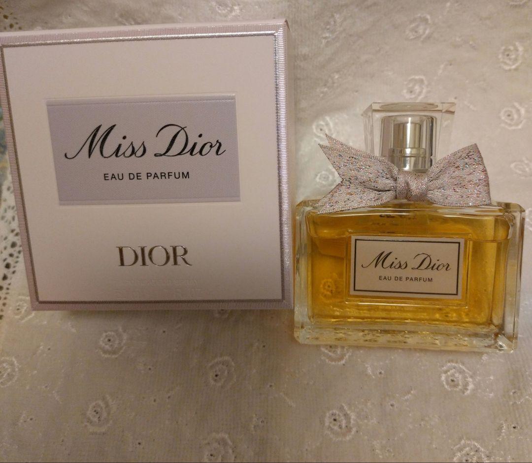 Miss Dior Eau de Parfum　クリスチャンディオール Amazon | クリスチャンディオール CHRISTIAN DIOR ディオール ミス