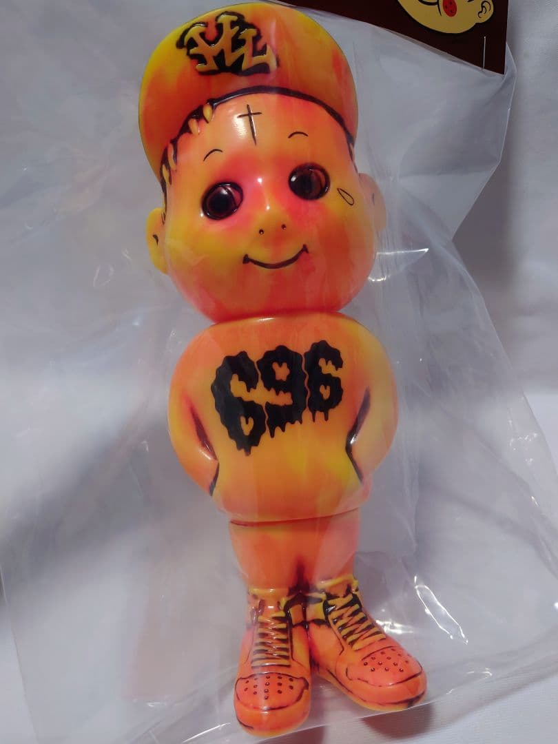 696BOY HEADLOCKSTUDIO zollmen IZUMONSTER