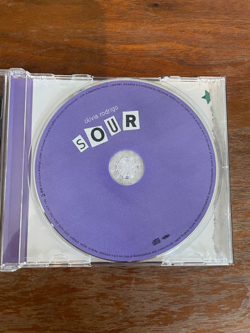Olivia Rodrigo sourアルバム サイン入り特典付き