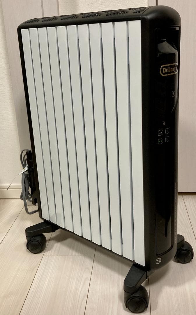 デロンギ 電気ストーブWi-Fiタイプ 値下げしました