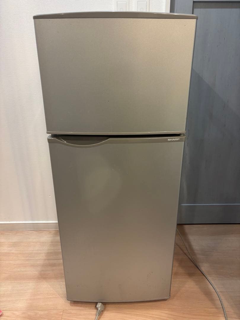 送料・設置無料！ SHARP 2ドア冷蔵庫 シャープ 2017年製 - メルカリ