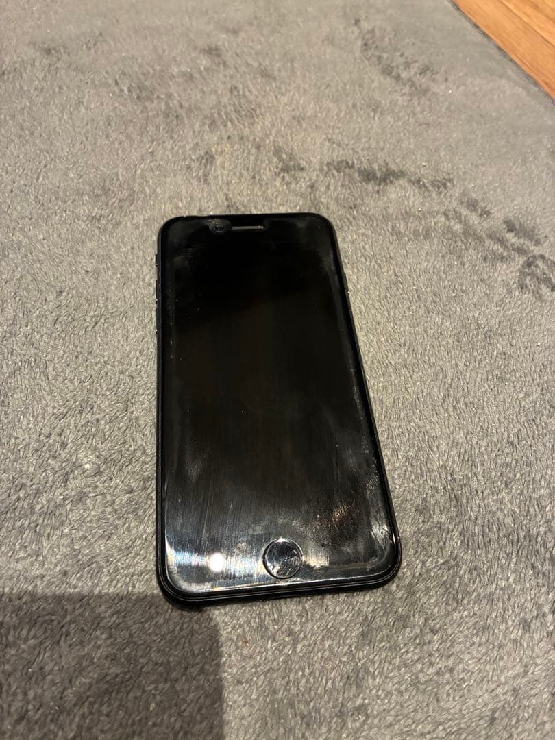 iPhoneSE2 第2世代 ブラック 本体　価格は　交渉受け付けます 楽天市場】[新品] iPhone SE (第2世代) 64gb 黒 Black ブラック MHGP3J