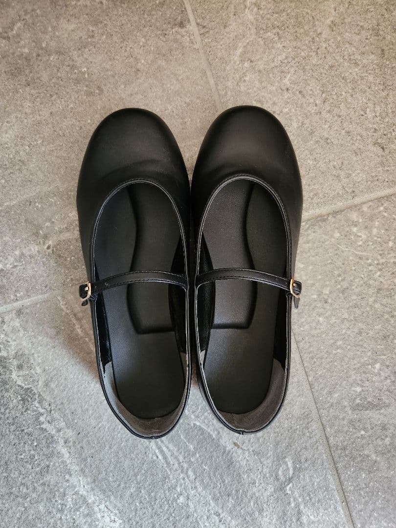 ラクバキ　美品　クラシックパンプス ブラック　-5キロサンダル