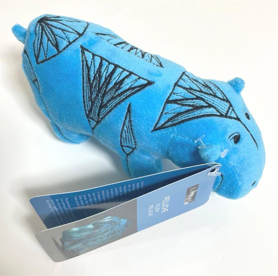 ルーブル美術館 青いカバ ぬいぐるみ (小サイズ) - メルカリ