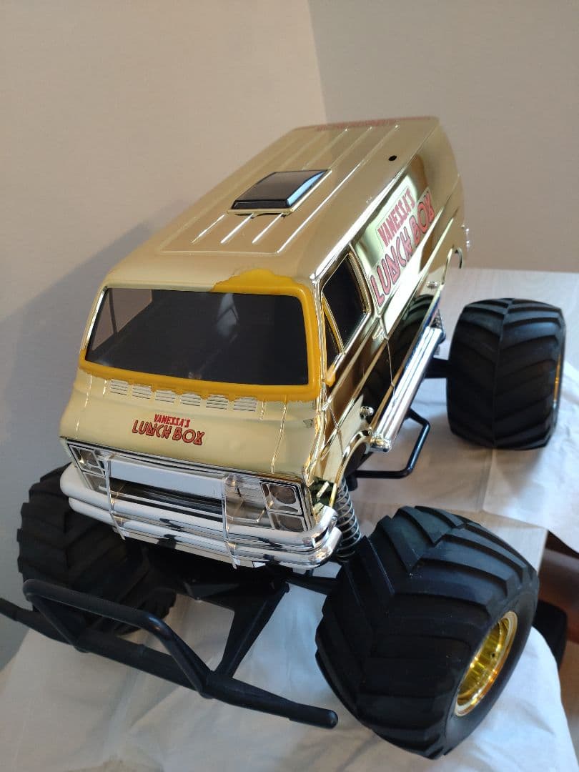 タミヤ　ランチボックス Amazon.com: TAMIYA America, Inc 1/12 Lunch Box Monster Truck Kit