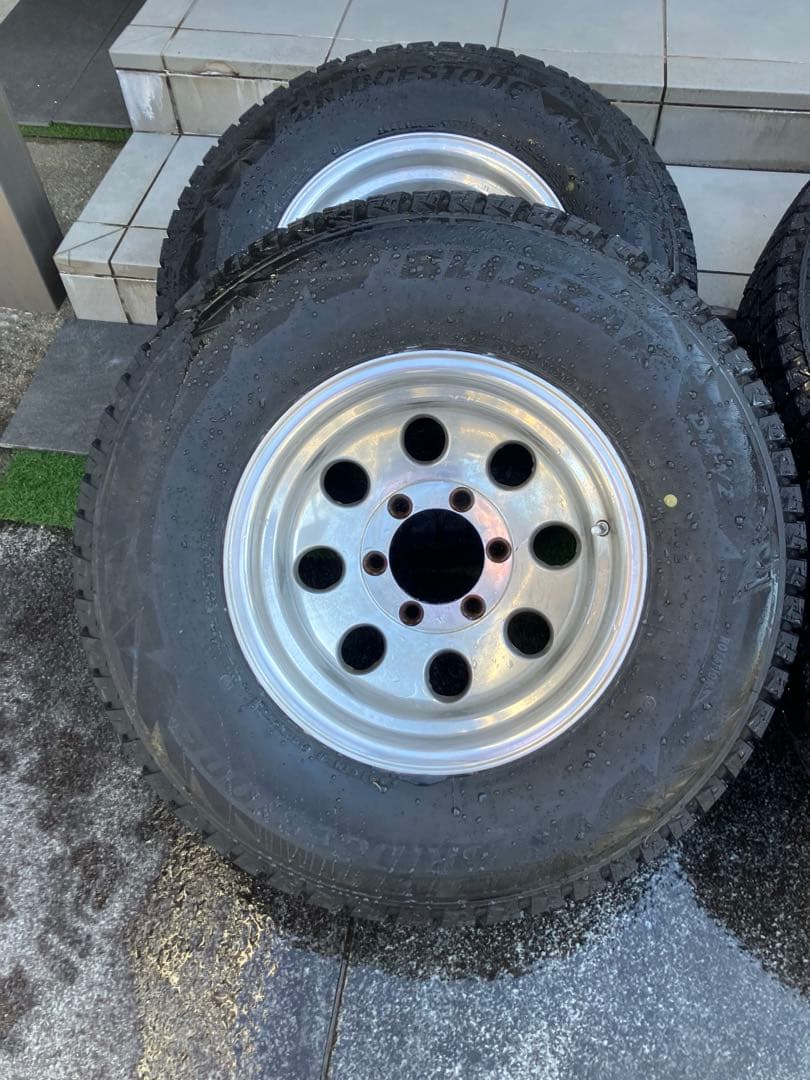 roooo様専用 プラド78ミッキートンプソンブリザック4本 265-70-15
