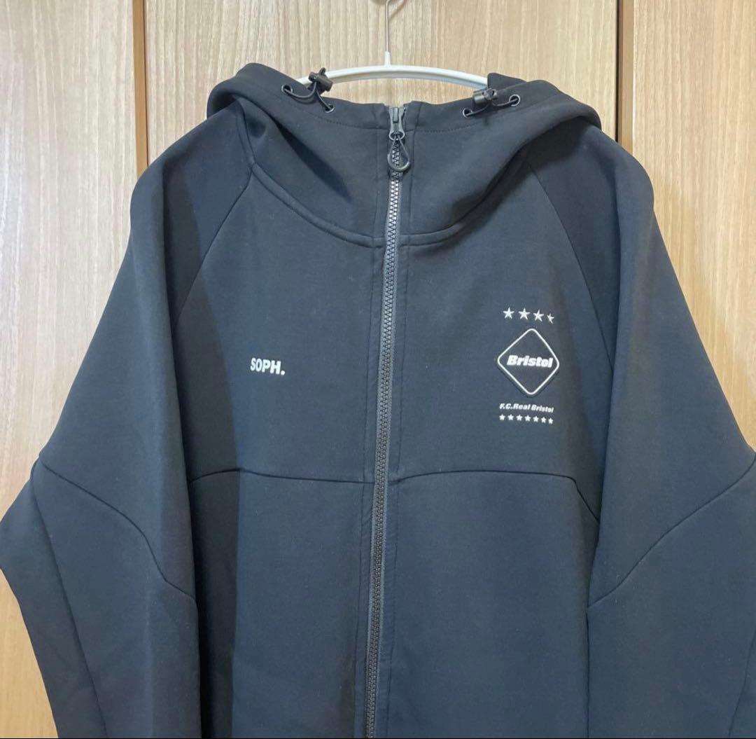 F.C.Real Bristol ベンチレーションフーディーパーカー　最安
