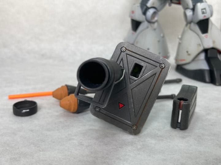 MG 1/100ドム ホワイトオーガー 重装仕様 改修 塗装 完成品 ガンダム