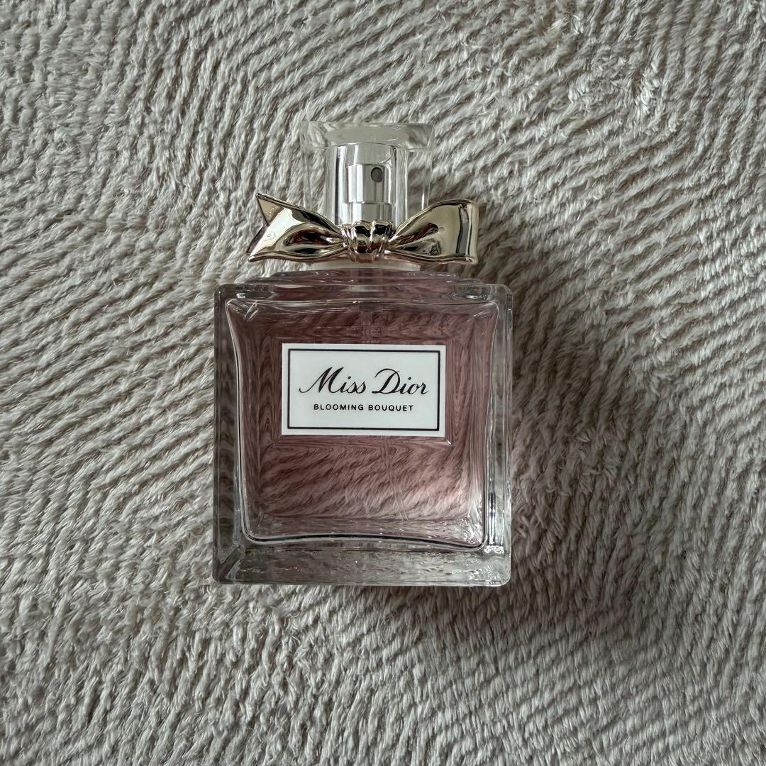 ミス ディオール ブルーミング ブーケ オードゥトワレ　100ml Amazon.com : Christian Dior Miss Dior Blooming Bouquet Eau De
