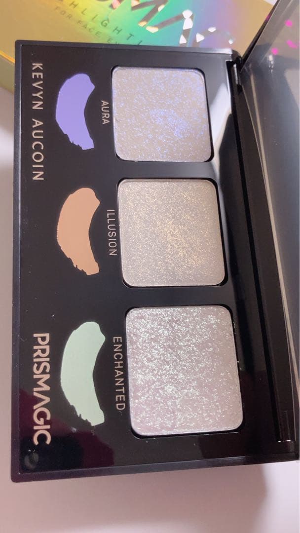 未使用品　ケヴィン・オークインKEVYN AUCOIN ハイライト The Lighting Stick - Luxury Cream Highlighter Stick