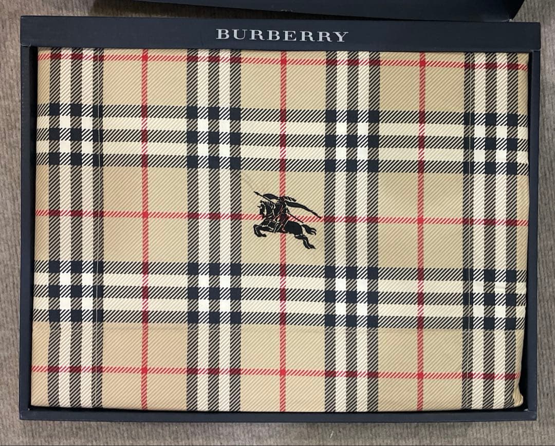 新品未使用 BURBERRY ノバチェック ダウンケット 西川　バーバリー BURBERRY バーバリー 西川産業 ノバチェック タオルケット 寝具 - メルカリ
