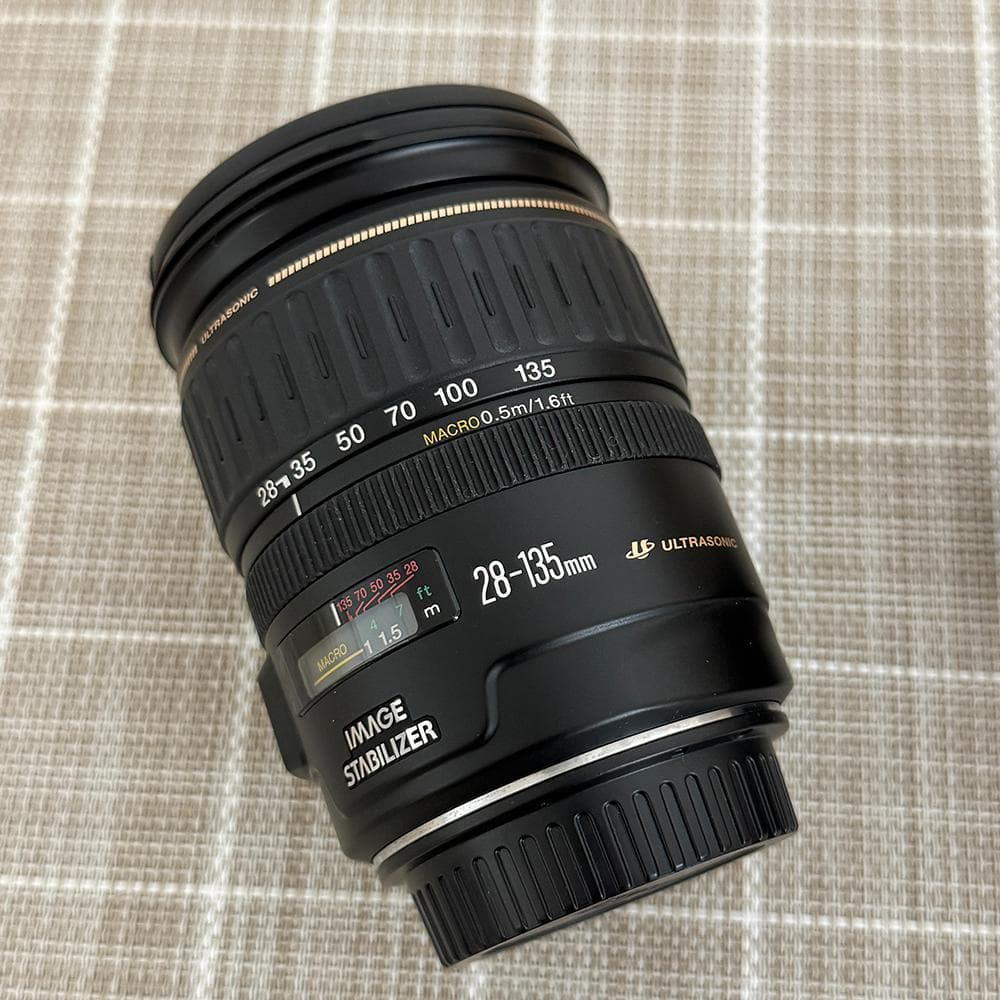 美品 Canon EF 28-135mm f/3.5-5.6 IS USM