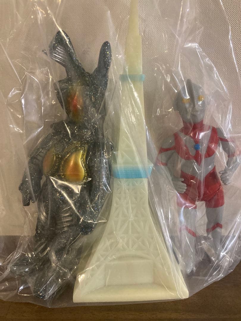 【未開封品】マルサン ウルトラマン対ゼットン 350 数量限定生産】特別仕様のマルサンソフビ！「ウルトラマン対ゼットン