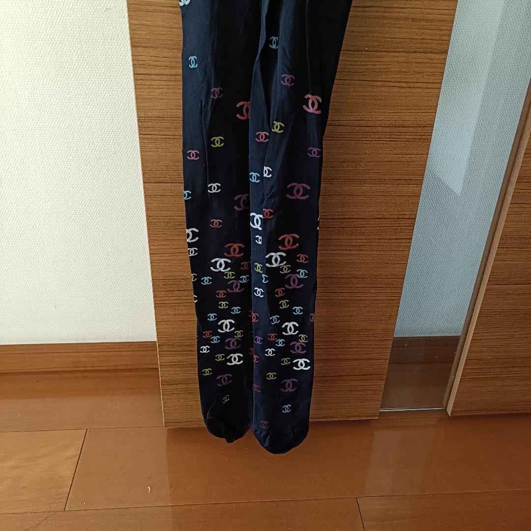 CHANELロゴプリントタイツ サイズ 2 タグなし - メルカリ