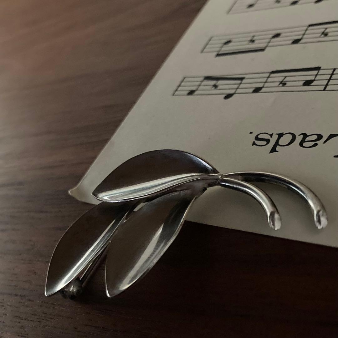 ヴィンテージ＊A&K ブローチ リーフ シルバー 北欧 アンティーク