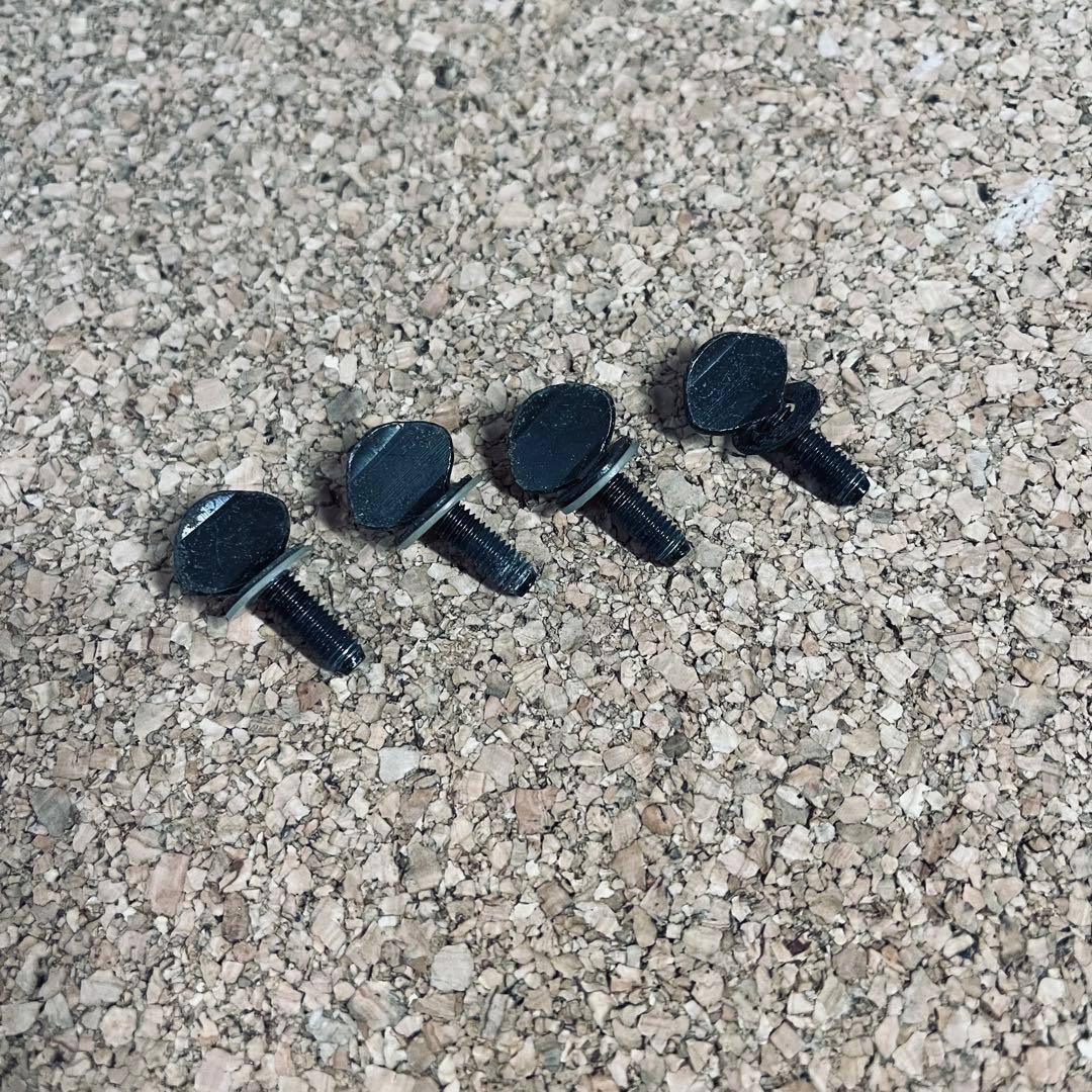 BOSEキューブスピーカーサテライトペア/501Z／専用スタンド2脚 - メルカリ